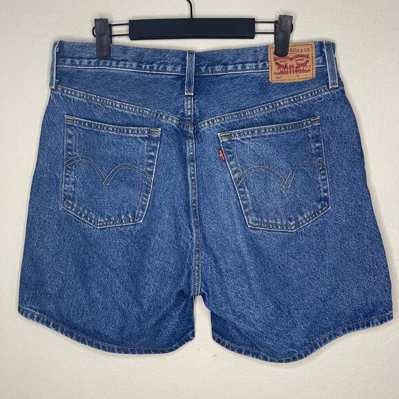 Levi’s 501 6” Denim Shorts Button Fly Women’s 100% Cotton Shorts - Size W32 - Picture 2 of 6